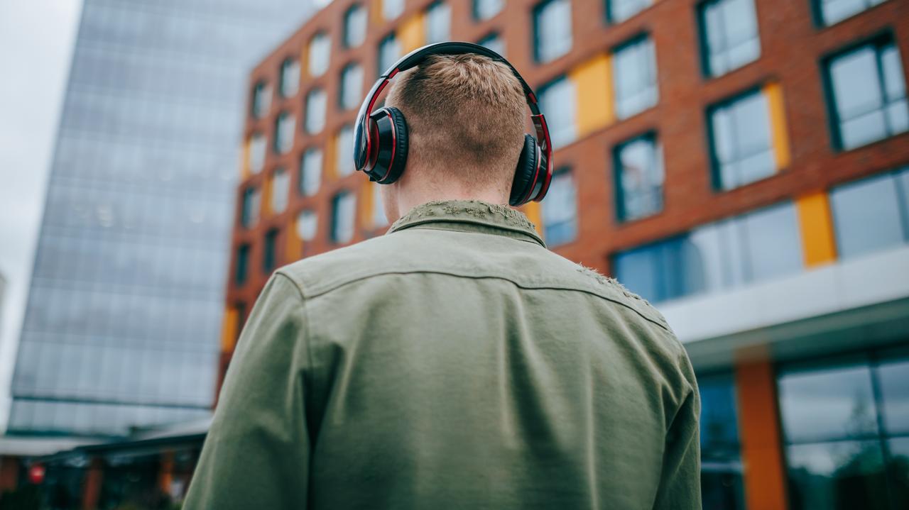 Dziś Międzynarodowy Dzień Podcastu. Jakich posłuchasz w TVN24+