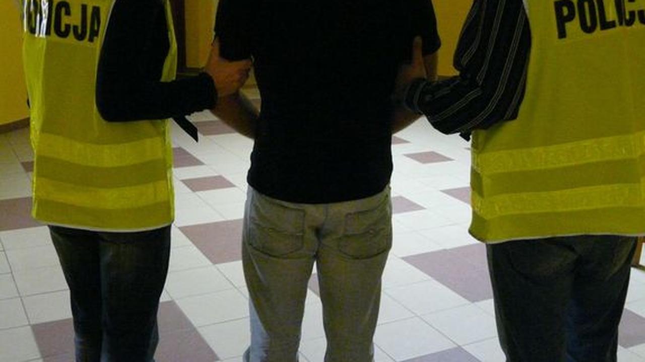 Brutalny atak na parę 16-latków. "Bili pięściami, grozili nożem"