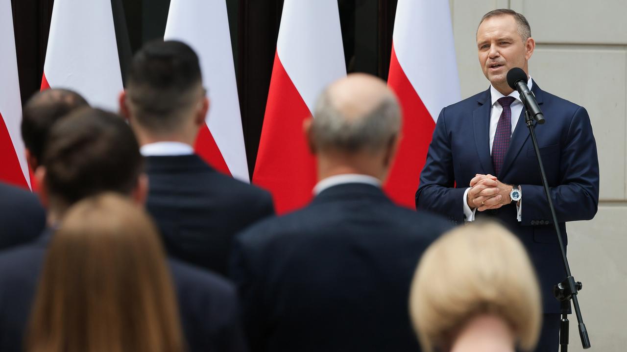 Politycy kłócą się o "moment grozy" Nawrockiego z kampanii – PiS tłumaczy, dlaczego nie powiadomiono służb