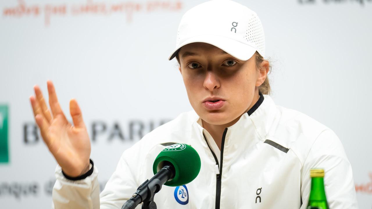 TennisSwiatek no fan of 'Iga's Bakery' memes after serving up another