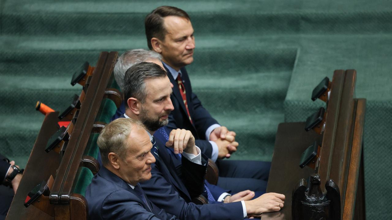 Dla koalicjantów "fizycznie trudny dzień", dla opozycji "wyścig na wiwaty"
