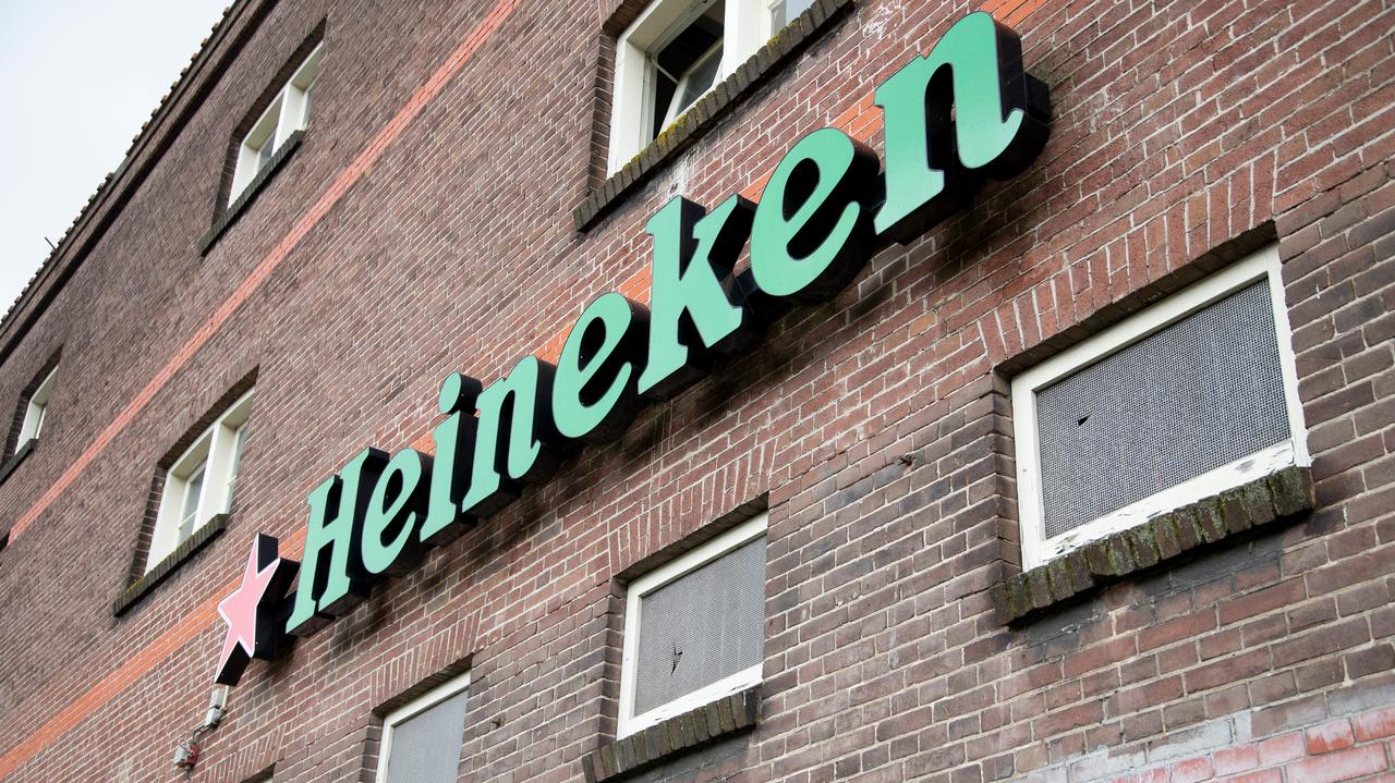 Producent piwa planuje zwolnić tysiące osób