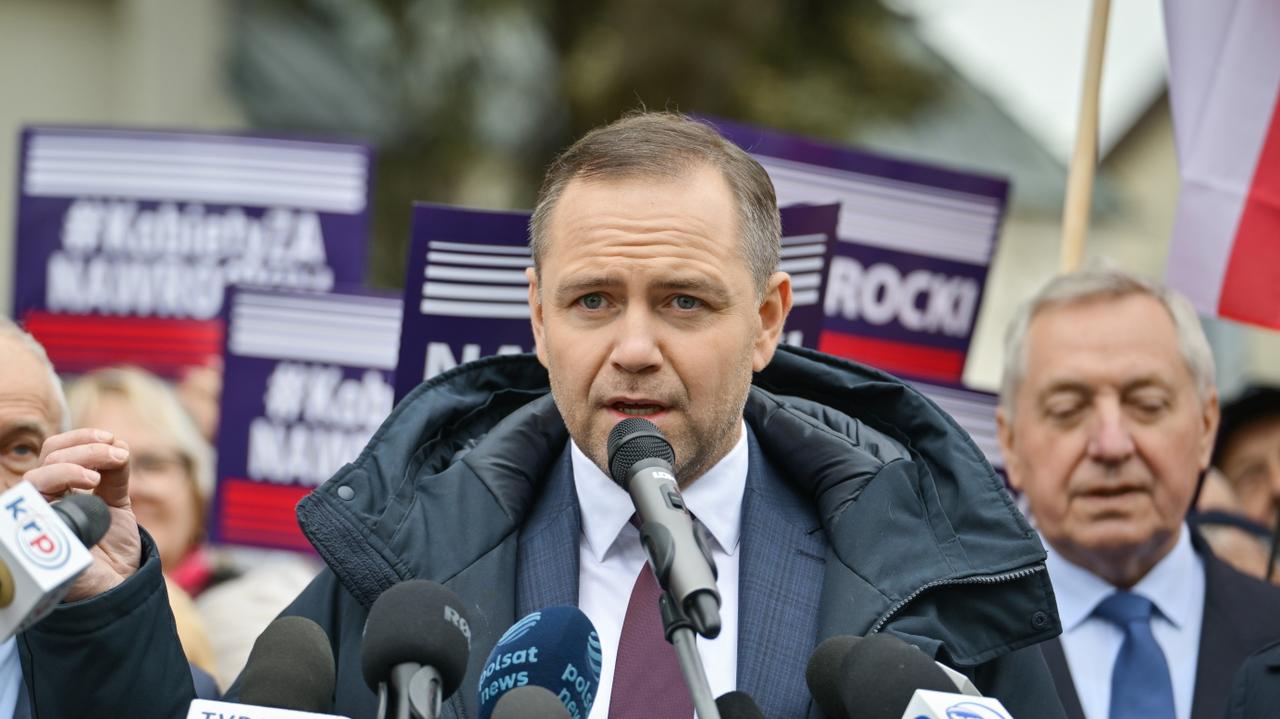 Czy smerfy wierzą w tłumaczenia o kawalerce? Sondaż wskazuje jasno