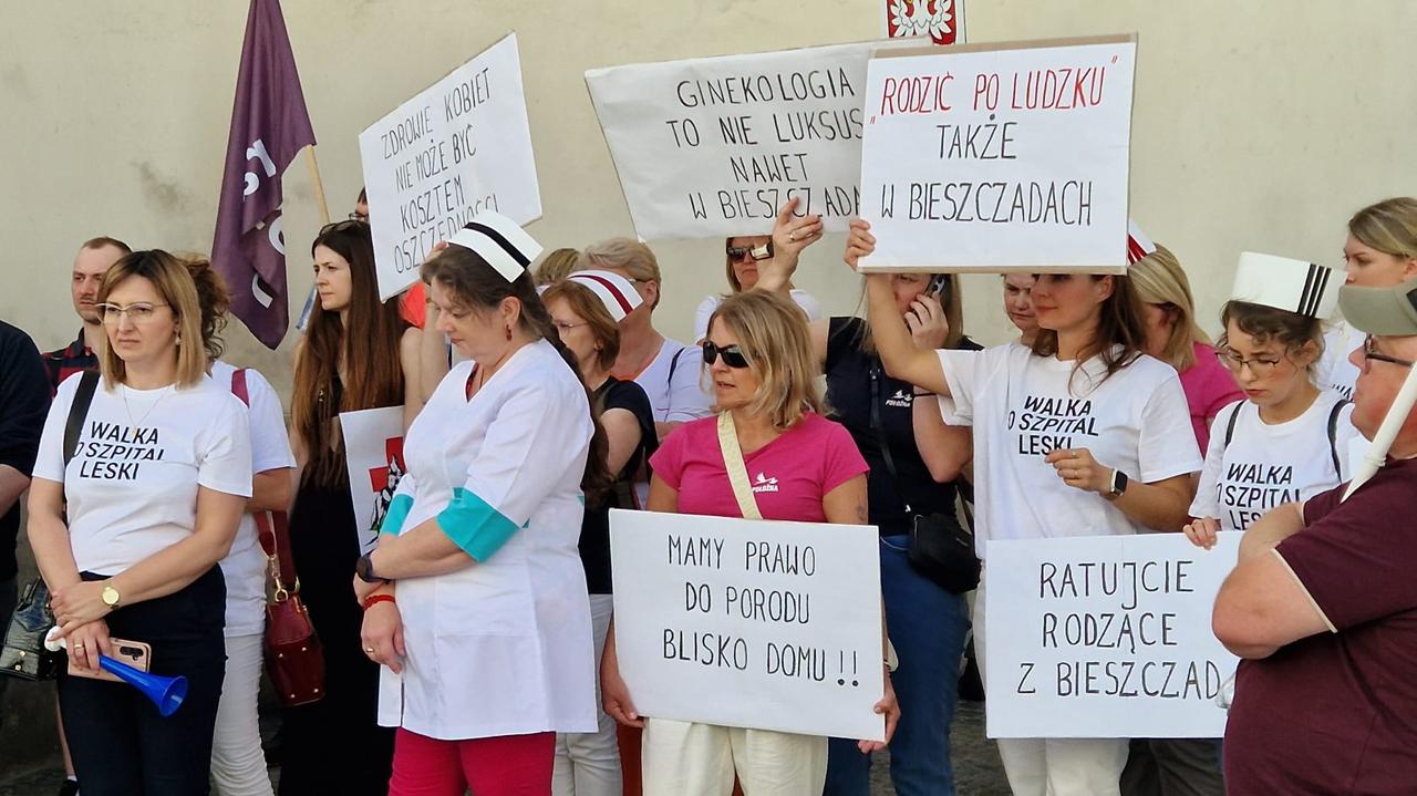 Porodówka miała być zlikwidowana. Ministra wyszła do protestujących z dobrą informacją
