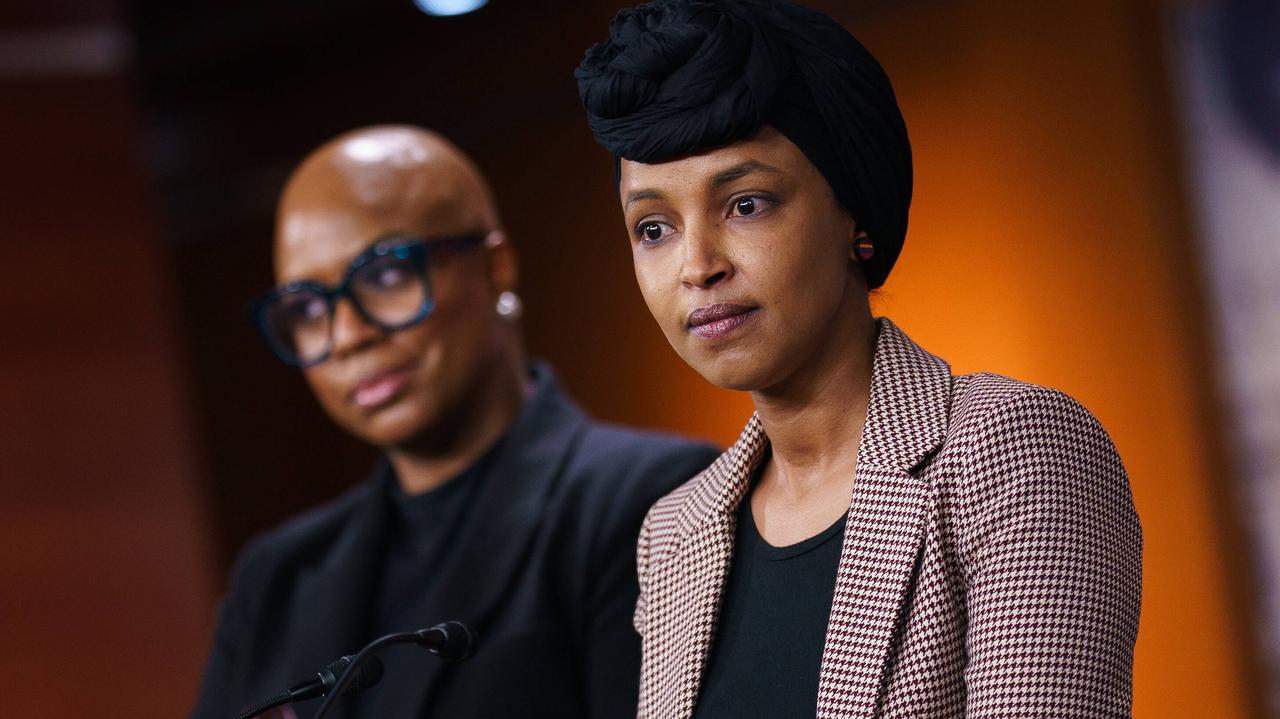 Donald Trump nazwał kongresmenkę "śmieciem". Kim jest Ilhan Omar