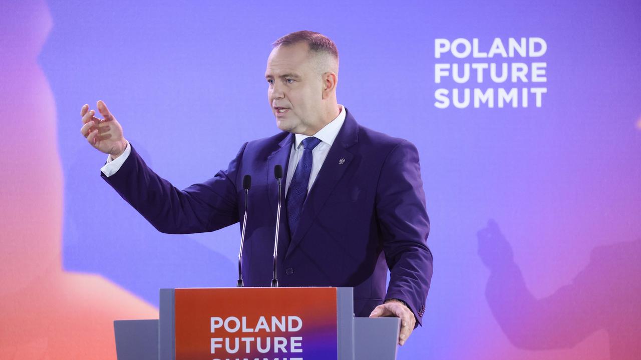 Nawrocki chwali program SAFE, choć sam go wetował — Tusk reaguje