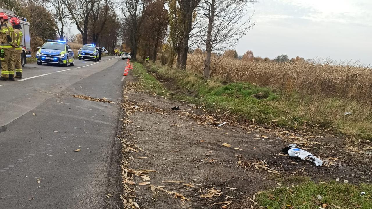 Jechali w tym samym kierunku, obaj wyprzedzali. Motocyklista nie żyje