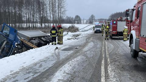 Zderzenie ciężarówki i osobówki. Sześć osób rannych, w tym dwoje dzieci 