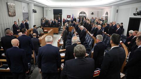 Senat wznowił ostatnie posiedzenie. Minutą ciszy uczczono zmarłego byłego senatora Stefana Pastuszkę