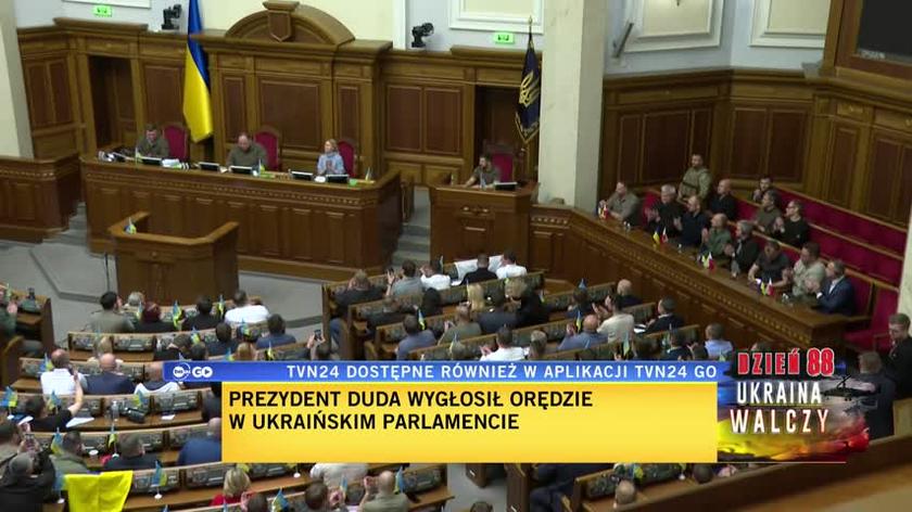 Andrzej Duda powitany gromkimi brawami w Radzie Najwyższej Ukrainy 