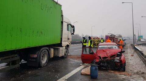 Pijany jechał pod prąd i zderzył się z ciężarówką