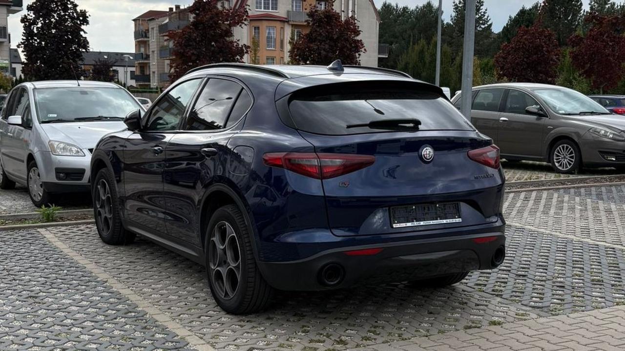 Zniknęły auta za ponad pół miliona złotych