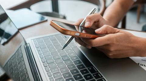 Eksperci radzą, jak się nie dać okraść przez cyberoszustów