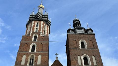 Z Bazyliki Mariackiej zniknęły rusztowania. Wyższa wieża świątyni przeszła remont