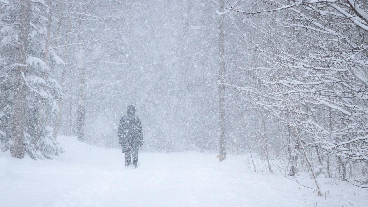 Mróz w Polsce. Z zimna zmarły trzy osoby. Apel strażaków i policji