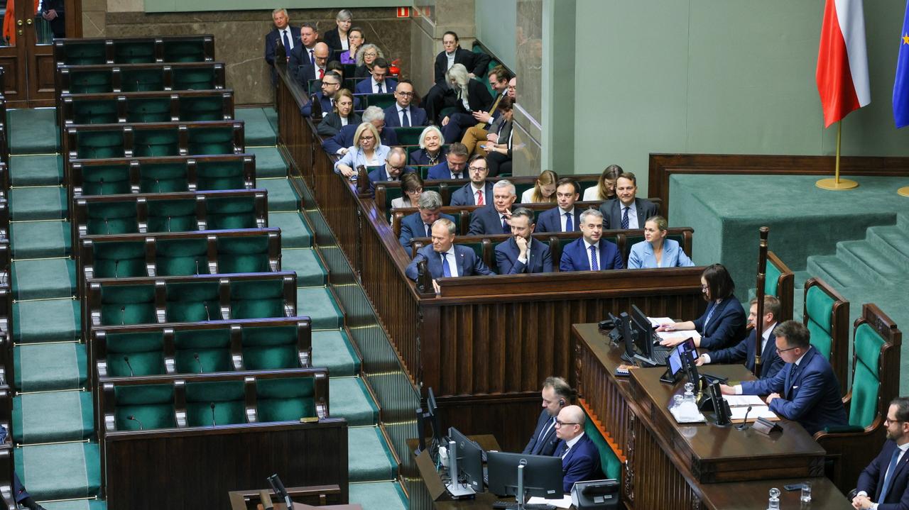 Tusk o rekonstrukcji i powołaniu rzecznika rządu. Podał terminy