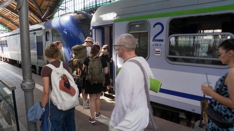 Upał w pociągu. "Po wodę trzeba sobie samemu przejść"