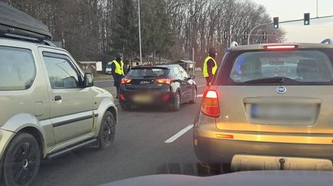 Kontrole samochodów w Przemyślu. W nocy w jednej z wsi pod miastem padły strzały. Trwa poszukiwanie sprawców