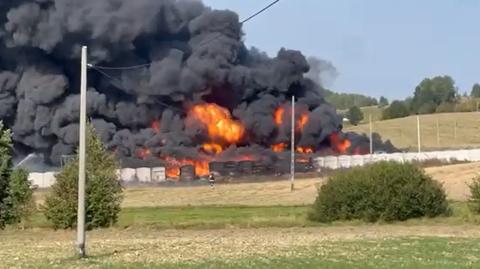 Łebieńska Huta. Pożar składu styropianu i hali