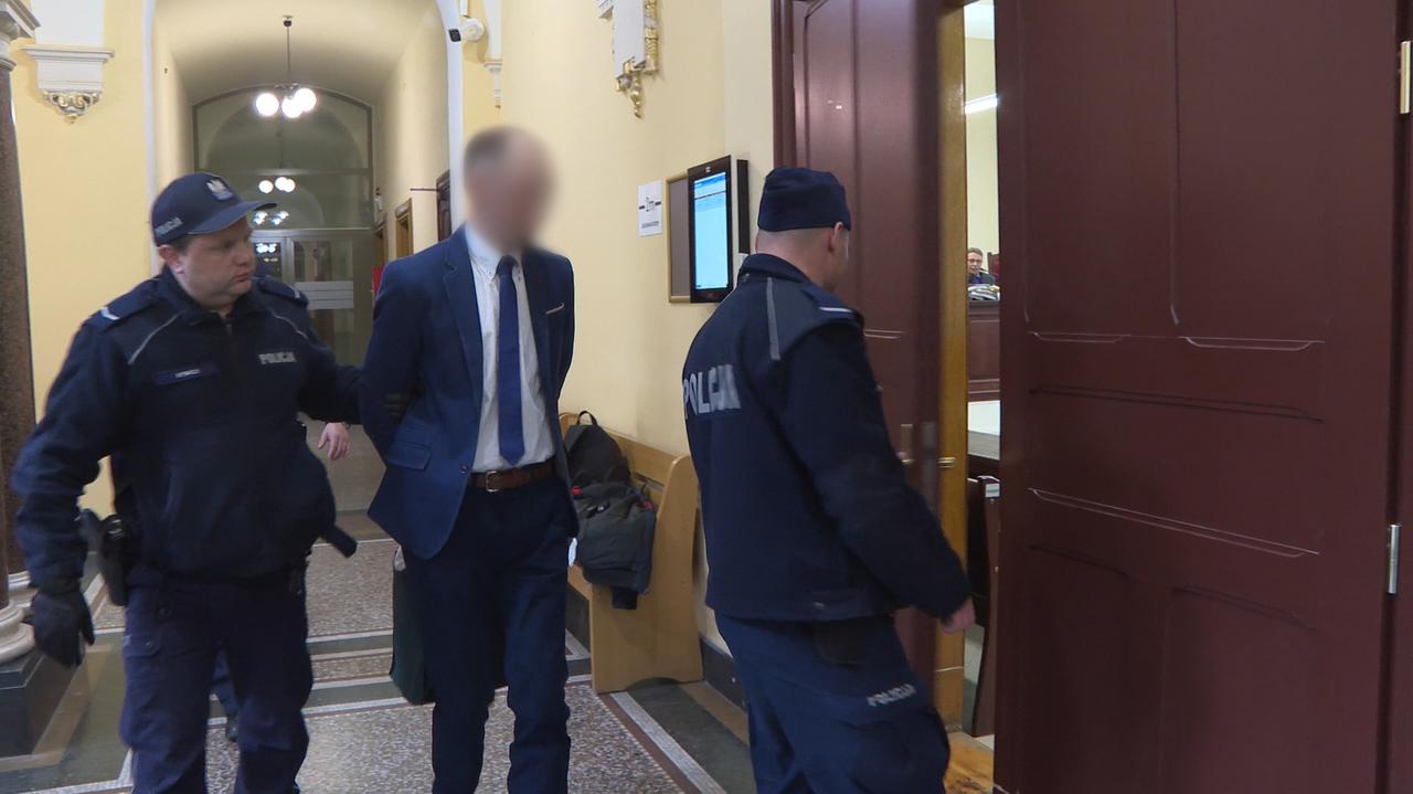 Miała zeznawać, wpadł w szał i przed prokuraturą zabił partnerkę. Wyrok