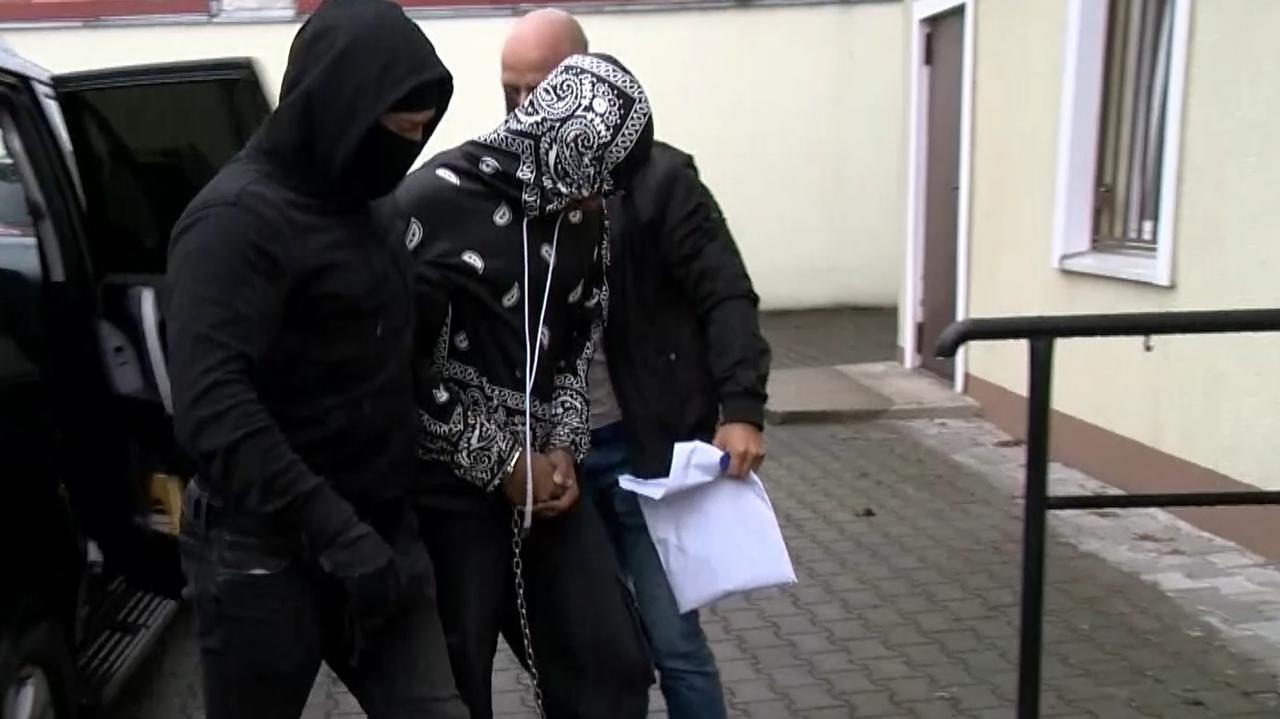 Nie żyje 41-latek ugodzony nożem. Podejrzewany doprowadzony do prokuratury