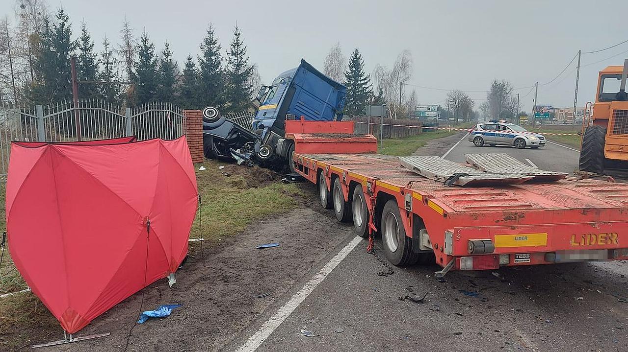 Wyjechał na czołowe zderzenie z ciężarówką, zginął na miejscu