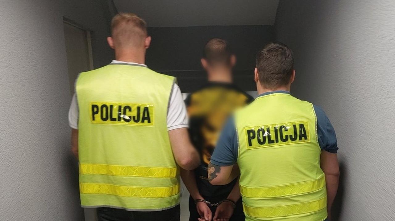 15-latek zaatakowany nożem na przystanku