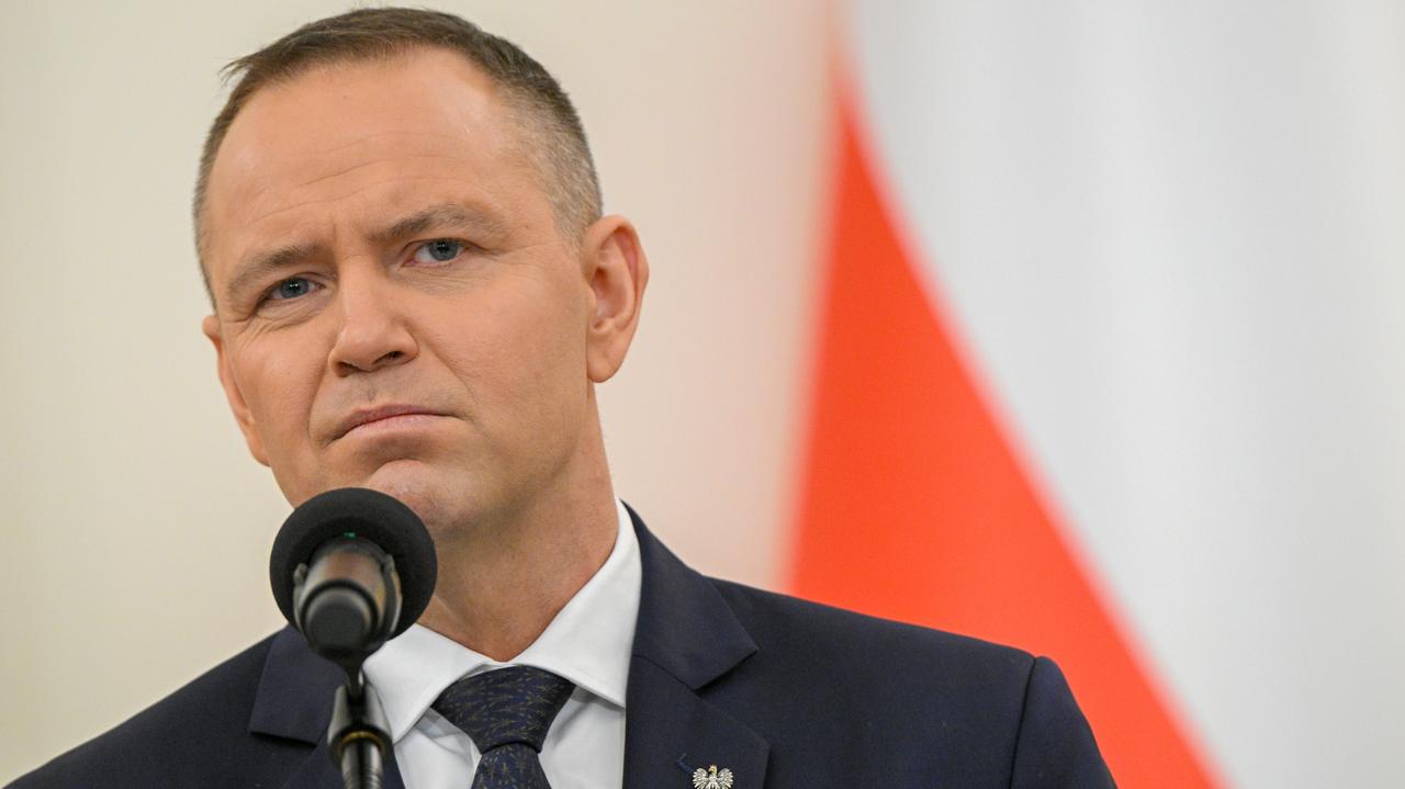 "Próbuje zmieniać ustrój". Profesor Zoll o działaniach Nawrockiego