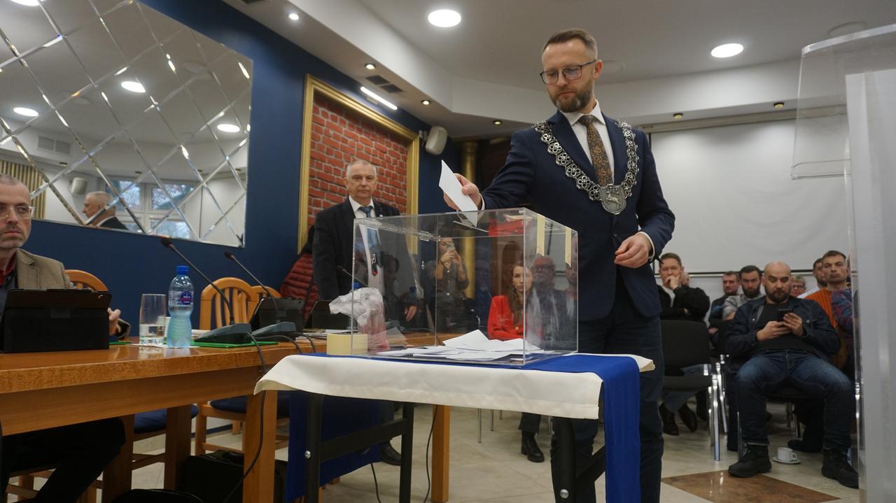 Były poseł już nie jest starostą, PiS w koalicji z PSL