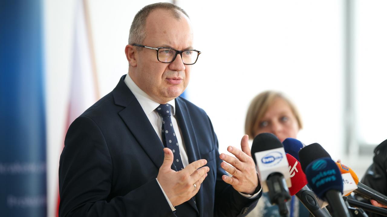 "Pierwsze sygnały o nieprawidłowościach pojawiły się już na początku jego służby"