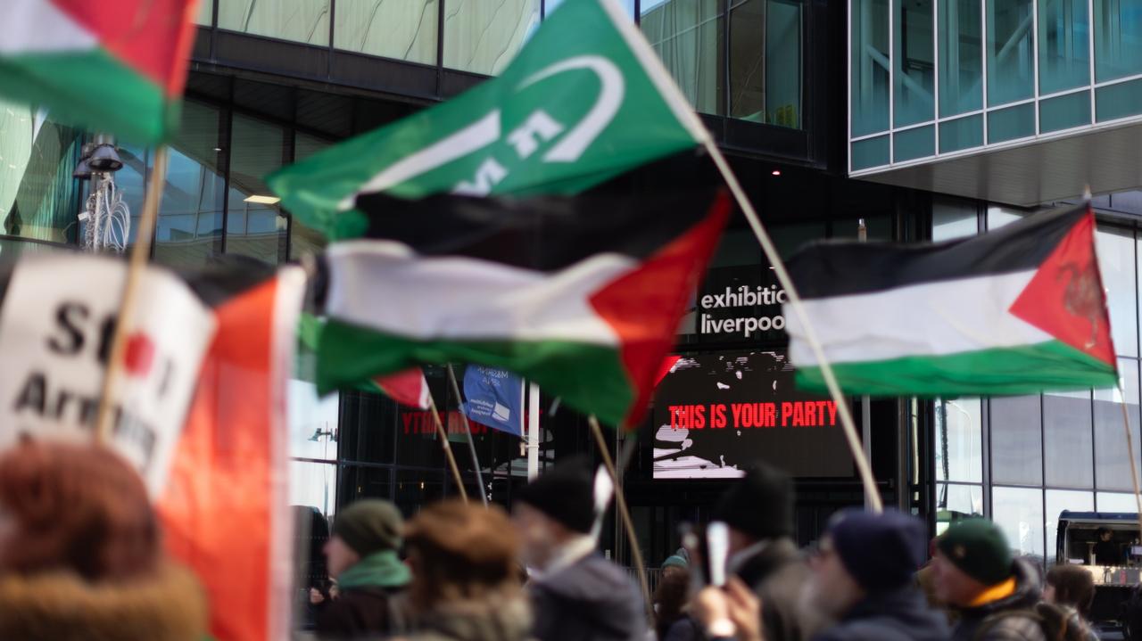 Protesty w Wielkiej Brytanii. Zatrzymano prawie sto osób