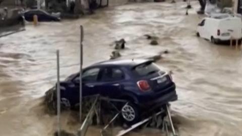 Grecki kurort pod wodą. Wystarczyły dwie godziny