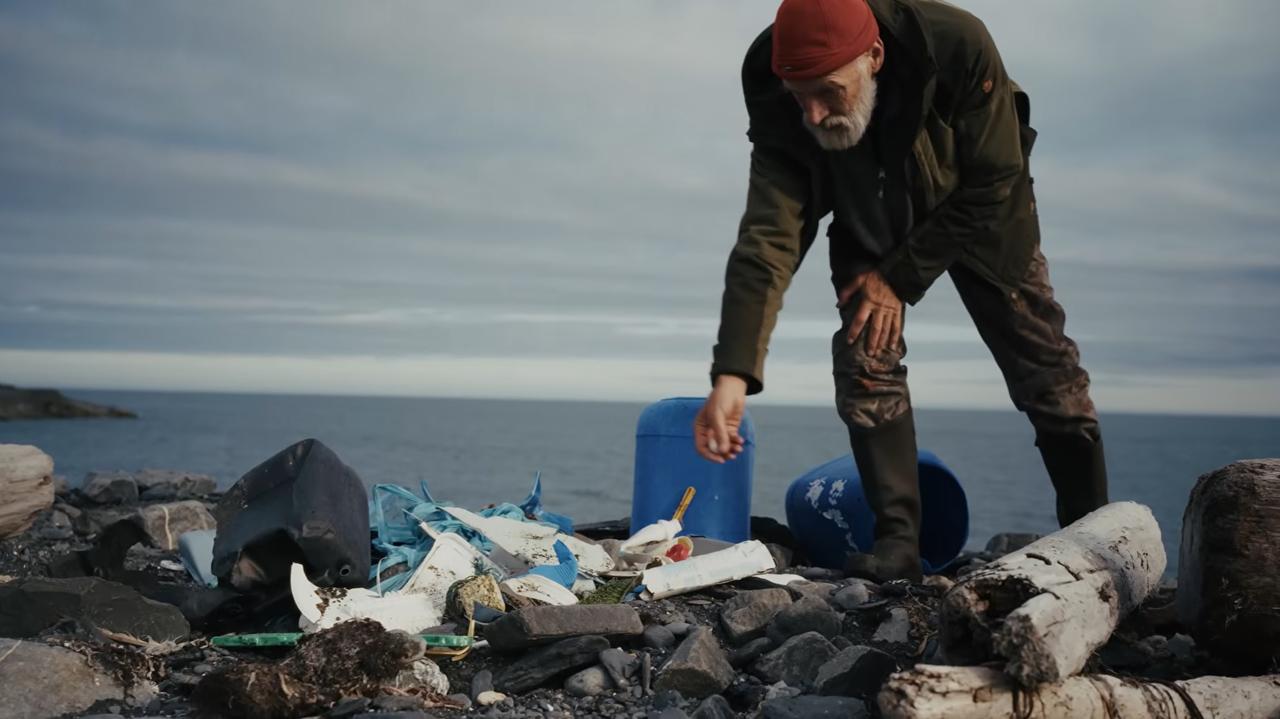 Krainę lodu zalewa plastik. Arktyczne plaże wyglądają jak po festiwalu