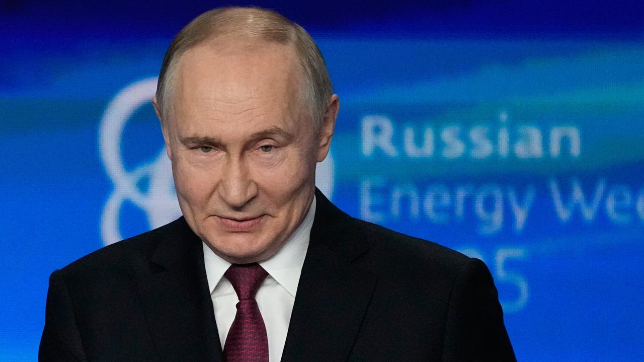 Czy państwo członkowskie powinno zatrzymać samolot z Putinem na pokładzie? Rzecznik KE nie chce spekulować