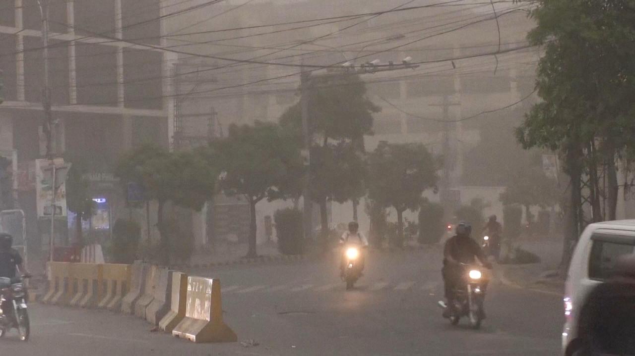 Załamanie pogody zabiło osiem osób. Przyszło po gigantycznych upałach