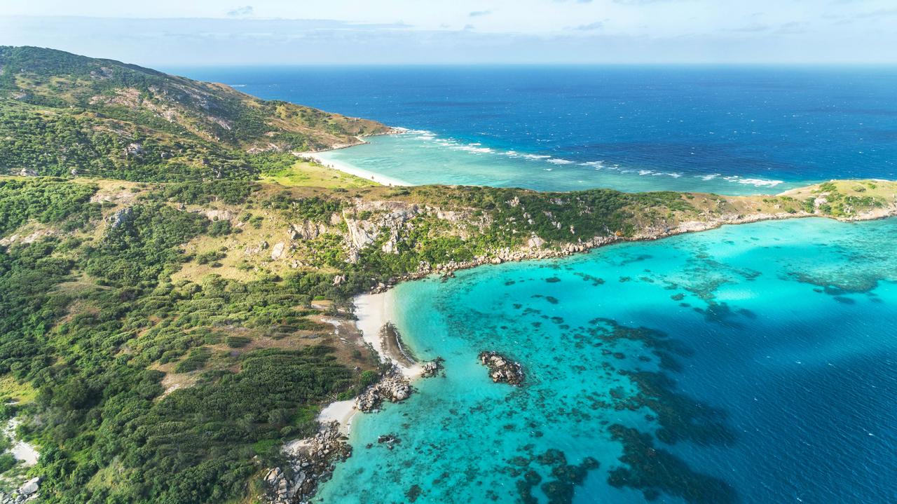 Wycieczkowiec zostawił ją samą na niezamieszkałej wyspie, kobieta nie żyje