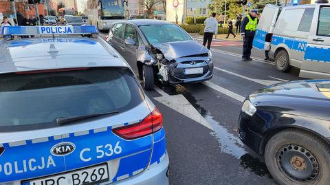 Grudziądz. Po pijanemu uszkodził kilka samochodów