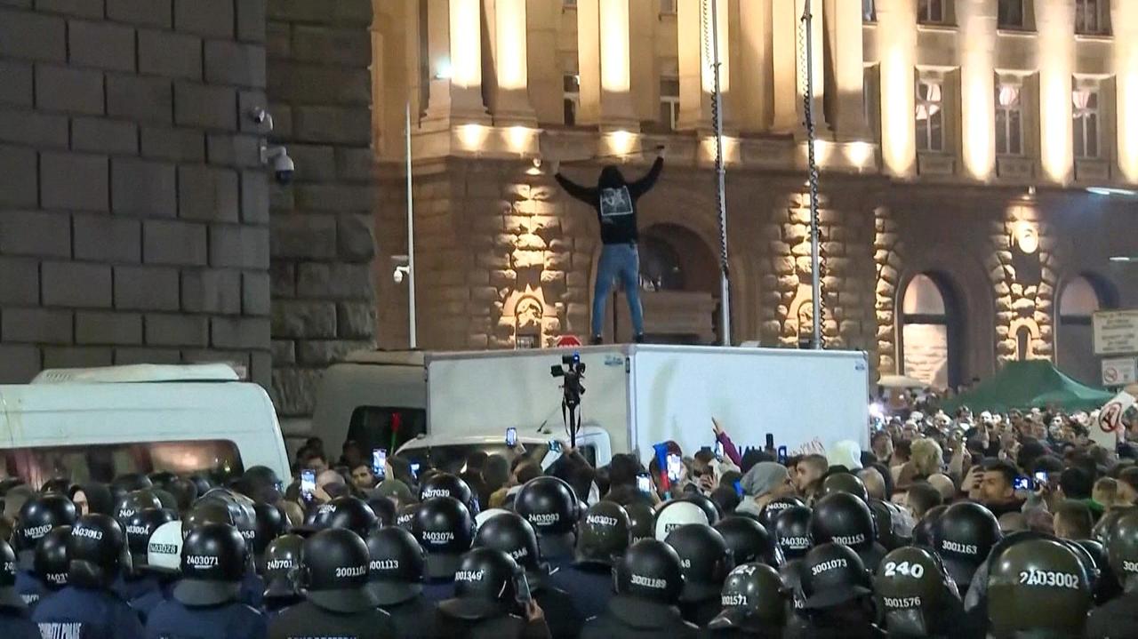 Niedługo wprowadzają euro. Teraz protestują przeciw budżetowi