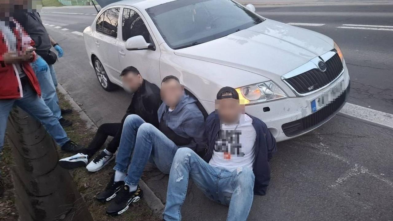 Za włamanie i narkotyki trafili do aresztu