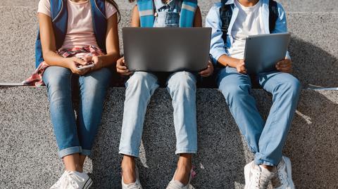 Jak wygląda bezpieczeństwo najmłodszych w internecie? Wnioski są niepokojące