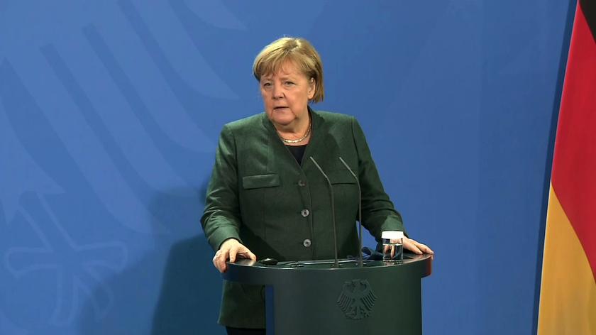 Merkel: nie wolno wykorzystywać ludzi do celów hybrydowych (materiał z listopada 2021)