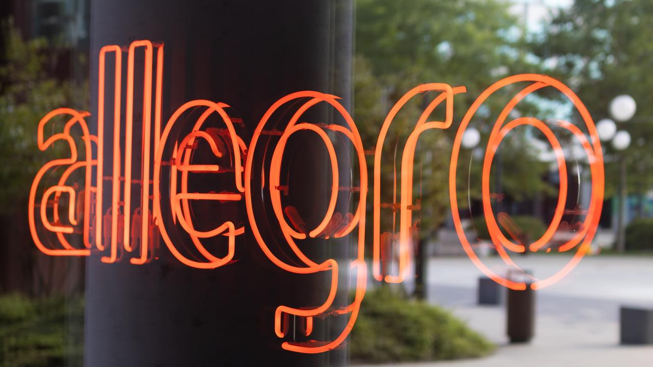 Problemy Allegro. Regulator zleca przeszukanie