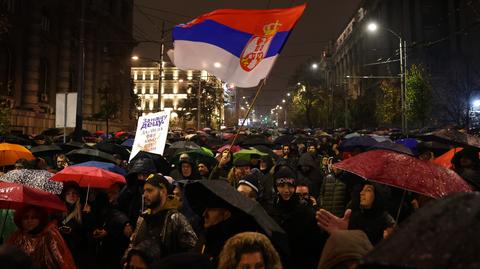 Tysiące demonstrantów żądało dymisji rządu po tragedii w Nowym Sadzie