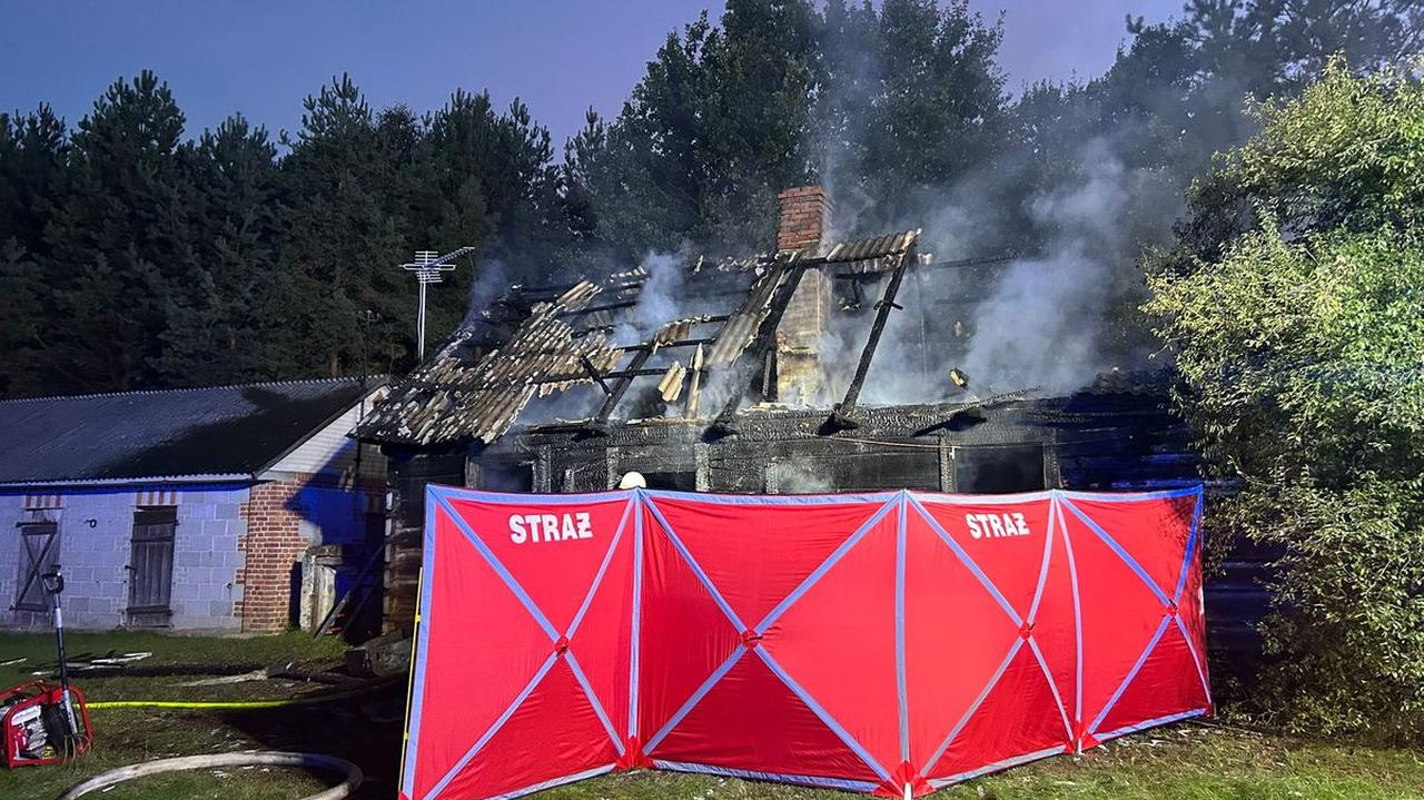 Tragiczny pożar. Nie żyje 82-letni mężczyzna, jedna osoba w szpitalu