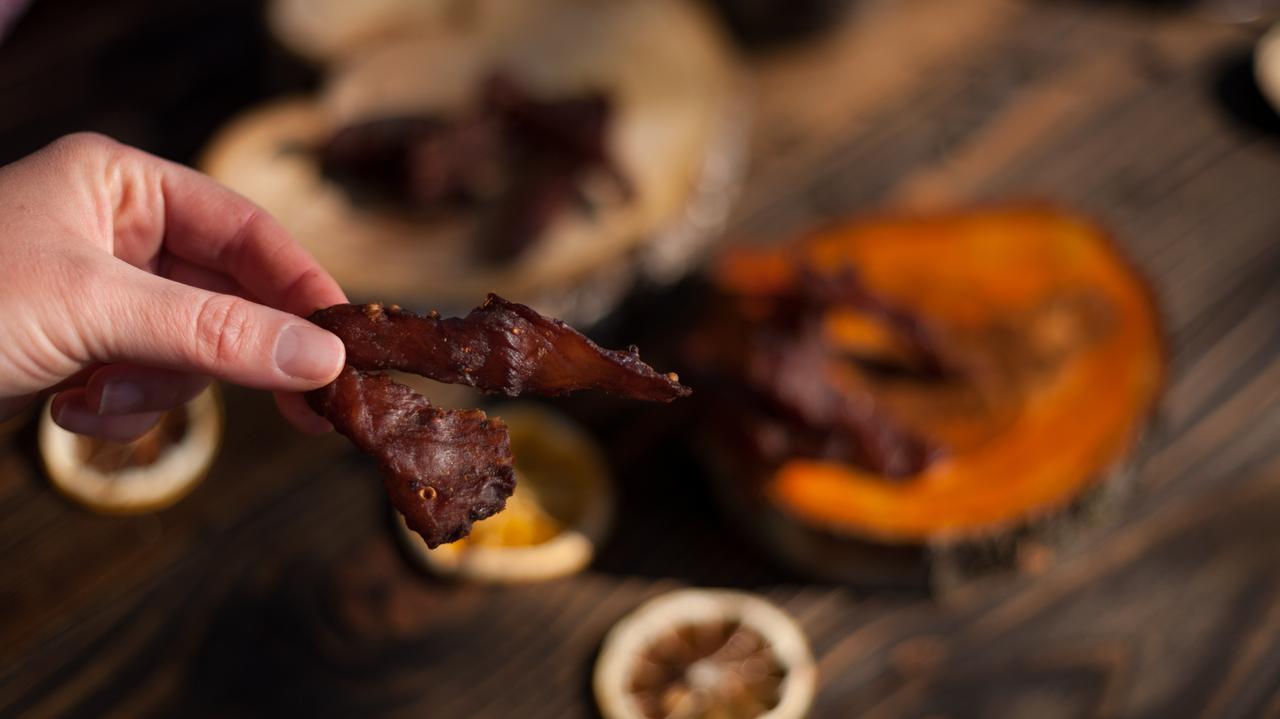 Wycofują milion kilogramów suszonej wieprzowiny