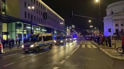Policja ochrania manifestację w Warszawie