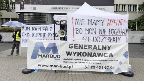 Protest Mar-Bud przed siedzibą MON