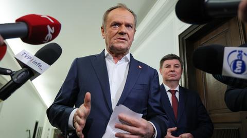 Tusk po uchwale ws. obchodów rocznicowych w Oświęcimiu: sprawa jest delikatna