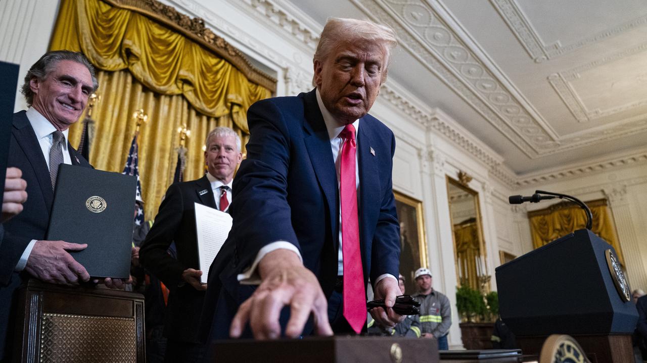 Как Дональд Трамп отменил свое решение о тарифах. «NYT» о том, что было решающим