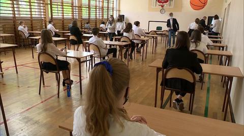 Minister Czarnek informuje o większej liczbie lektur, które będą musieli przeczytać uczniowie przystępujący w przyszłym roku do matury 